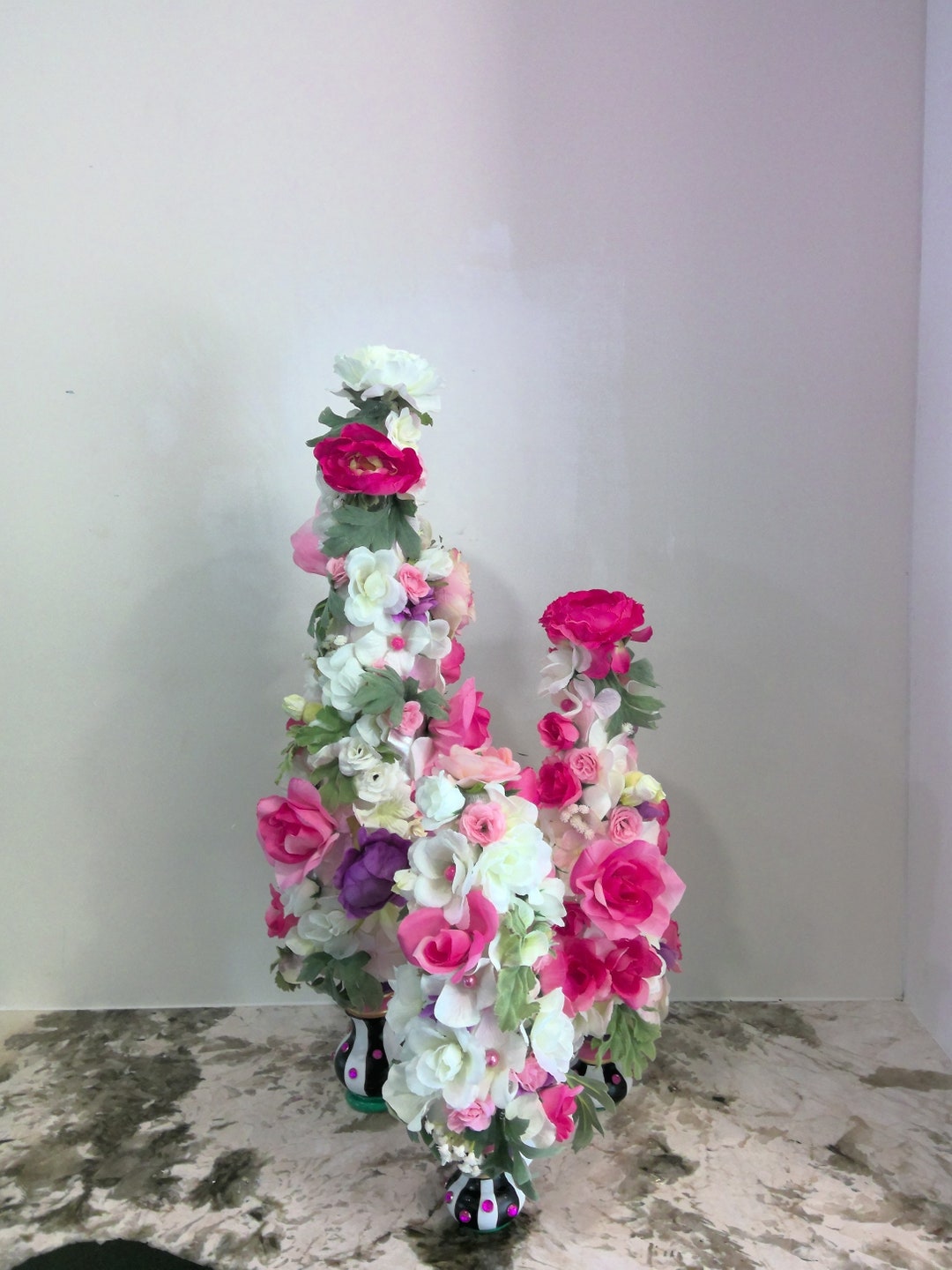 Spring Topiaries Floral Spring Topiary, Black and White Check, Tabletop Centerpiece ...