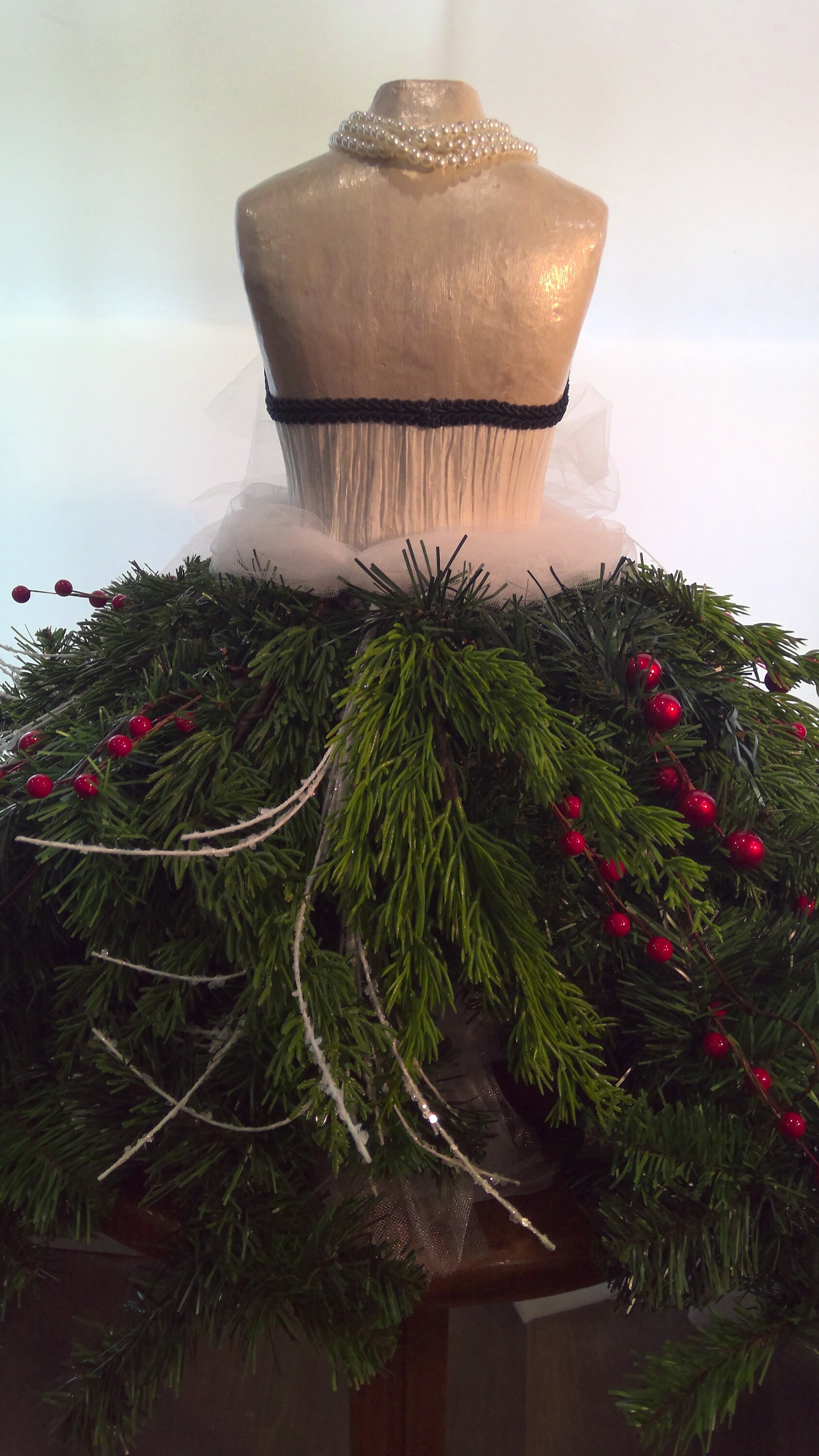 lady dress form tree Christmas | Mannequin Tree | Female Mannequin | Christmas Centerpiece | Chic White Check Vintage Mannequin YGroup_7581791682760