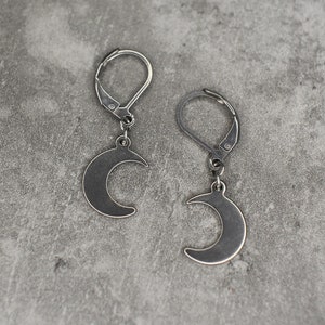 Halbmond Ohrringe, Mond Ohrringe, Ohrringe aus Edelstahl, Gothic Ohrringe, Gothic Schmuck, Hexen Ohrringe, Hexen Schmuck