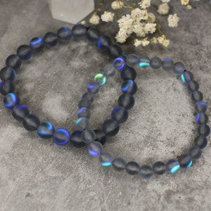 Aura Achat Armband, 6 oder 8mm, Perlenarmband, Aura Achat, blaues Armband, Geschenk für Hexen, Hexen Armband, Hexen Schmuck