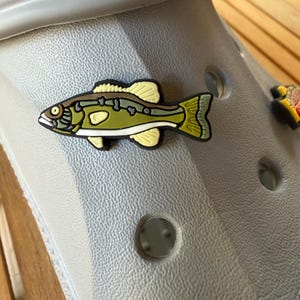 colored fishing hooks Treble Round Bend