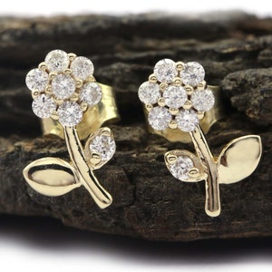 Pendientes de oro amarillo macizo de 14 k con forma de flor de diamante, pendientes de oro, joyería fina, regalo especial para ella, pendientes de uso diario, joyería