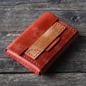 Allman - Minimalistischer Kartenhalter aus geöltem Leder