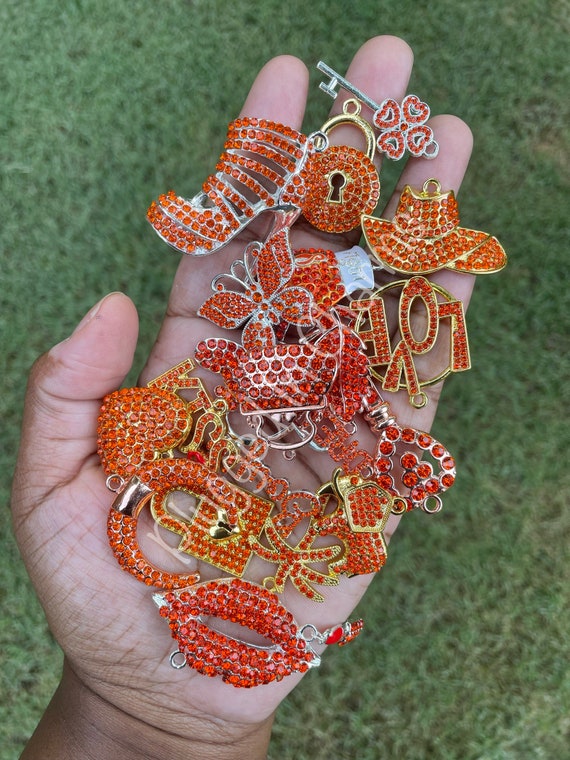 Charm bracelet best sale vendor