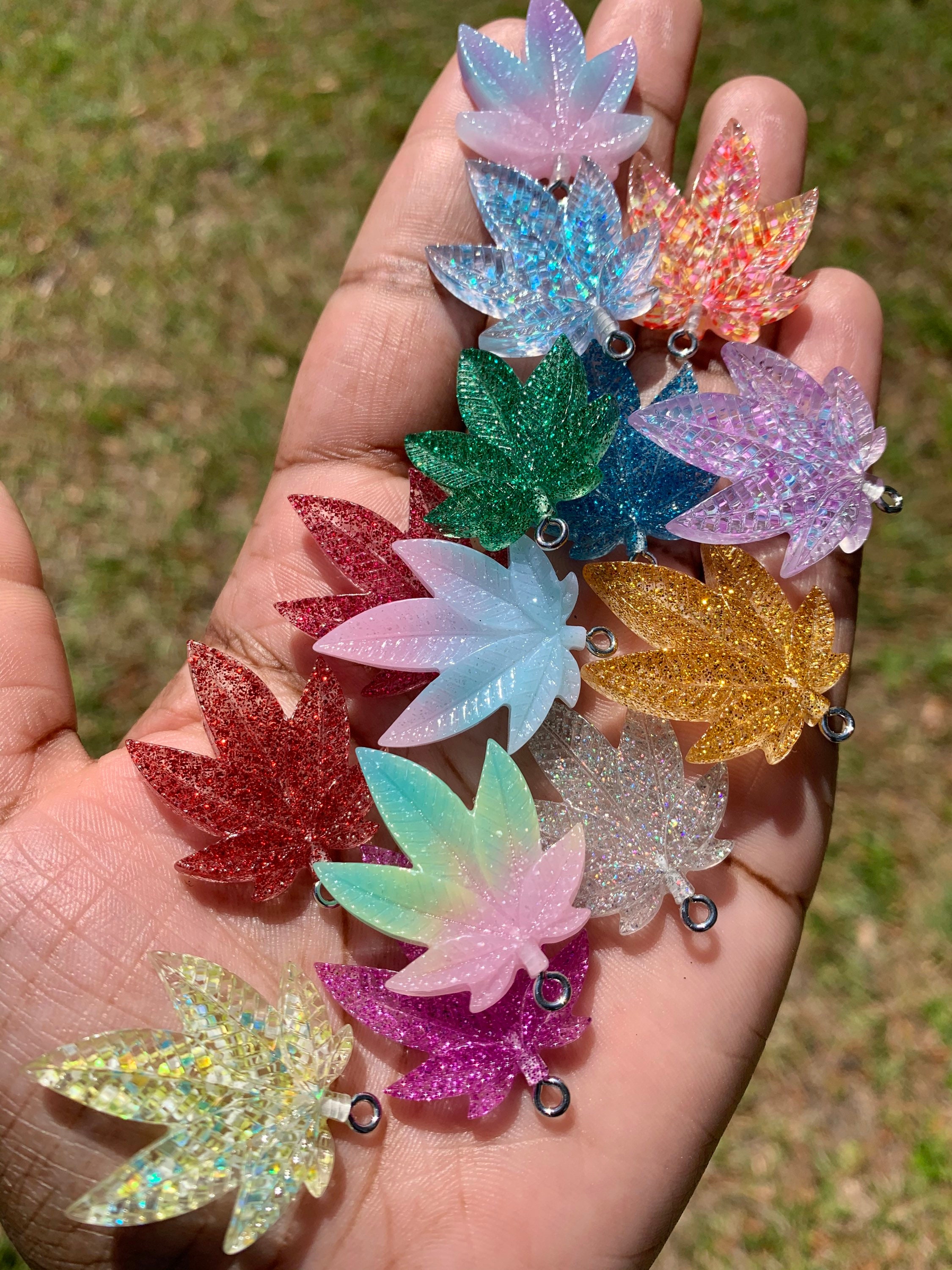 Weed Smoke Resin Charms, Marijuana Leaf Charm, Shoe Charm, Charm Brac…
