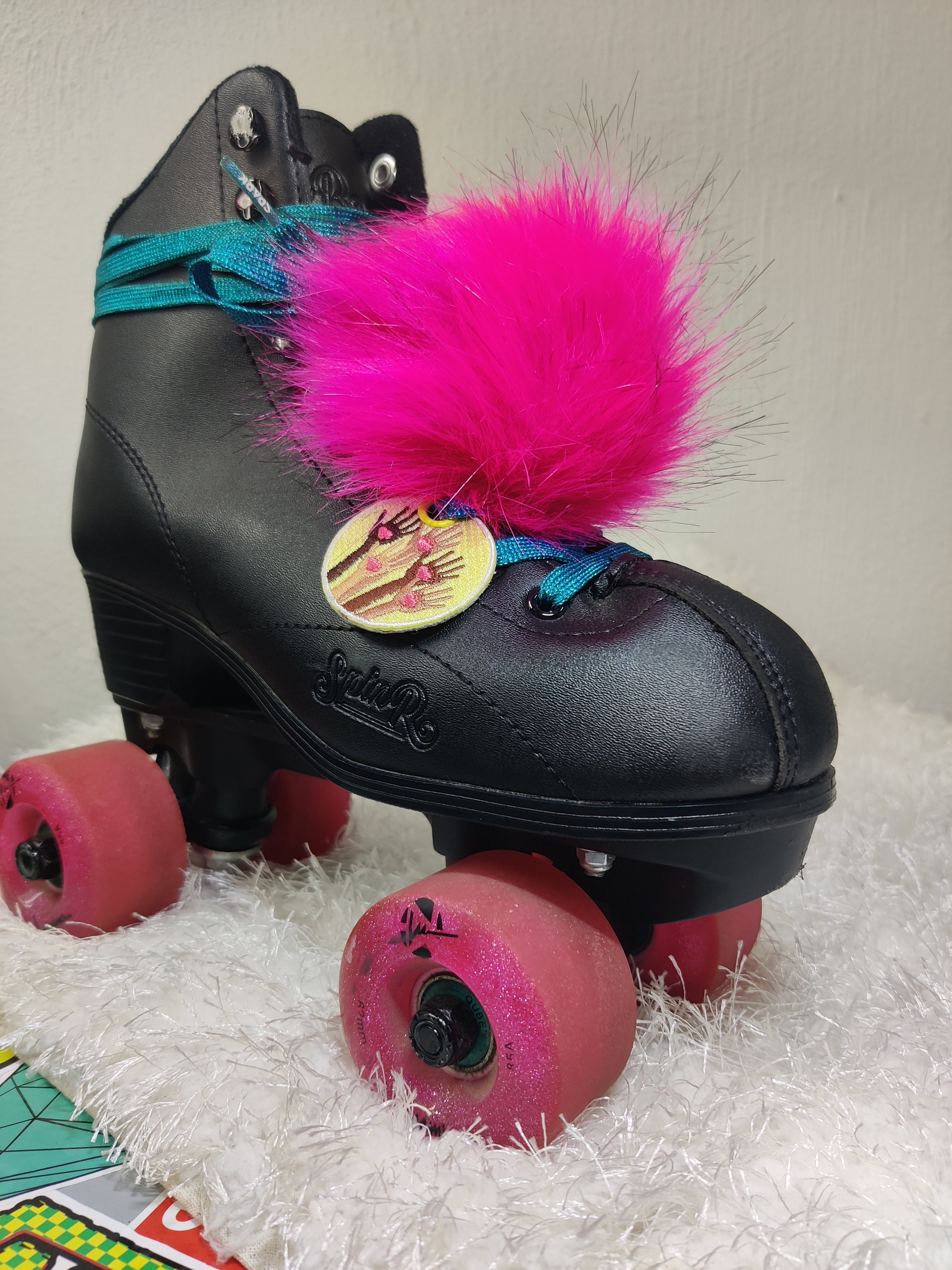 Hot Pink Faux Fur Skate Pom Poms Roller Skating Accessories Roller