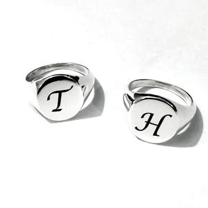 Solider 925er Sterlingsilber Oval Siegelring, Silber Siegelring, Initialring, Herrenring, Damenring Jeder Buchstabe graviert Ringe, Unisex Ringe