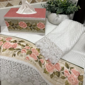 Floral Bathroom Decor Set – Hand & Face Towels + Tissue Box Cover, 3-Piece Cotton Kit with Lace Trim, Shabby Chic Gift