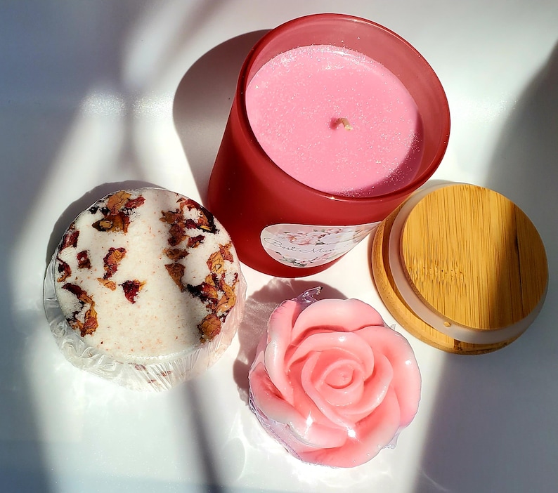 Natural Lavender Spa Gift Box | Rose Bath Bomb, Soy Candle image 10