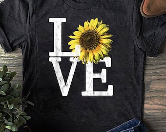 Sunflower Love Shirt Vintage Hippie Flower Nurse Mom Gift - Hippie Gift Shirt T-Shirt - Hippie Shirt, Hippie Soul Shirt, Peace Shirt