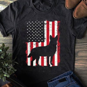 American Flag USA Australian Cattle Dog Blue Red Heeler, Pet Cattle Dog Owner Gift - Gift for Dog Lovers - Funny Dog - Vintage Shirt