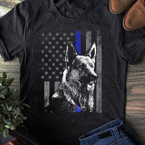 Vintage Floral Australian Cattle Dog Distressed T-Shirt Vintage Floral Australian Cattle Dog Distressed T-Shirt