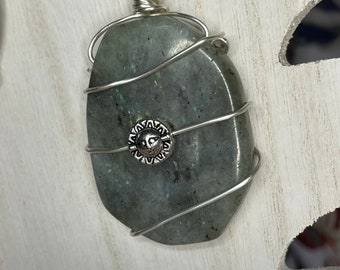 Wire wrapped labradorite necklace