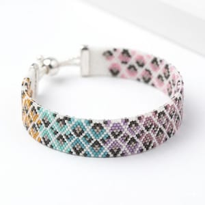 Ripples of Color Even Count Peyote Beadwork Armband Mönster