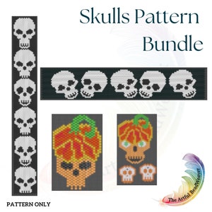 Puede incluir: Un paquete de patrones digitales para abalorios con diseños de calaveras. El paquete incluye un borde de calavera, una calavera con una calabaza en la parte superior y una calavera con una calabaza en la parte superior con dos calaveras más pequeñas. El texto "Skulls Pattern Bundle" está en la parte superior de la imagen.