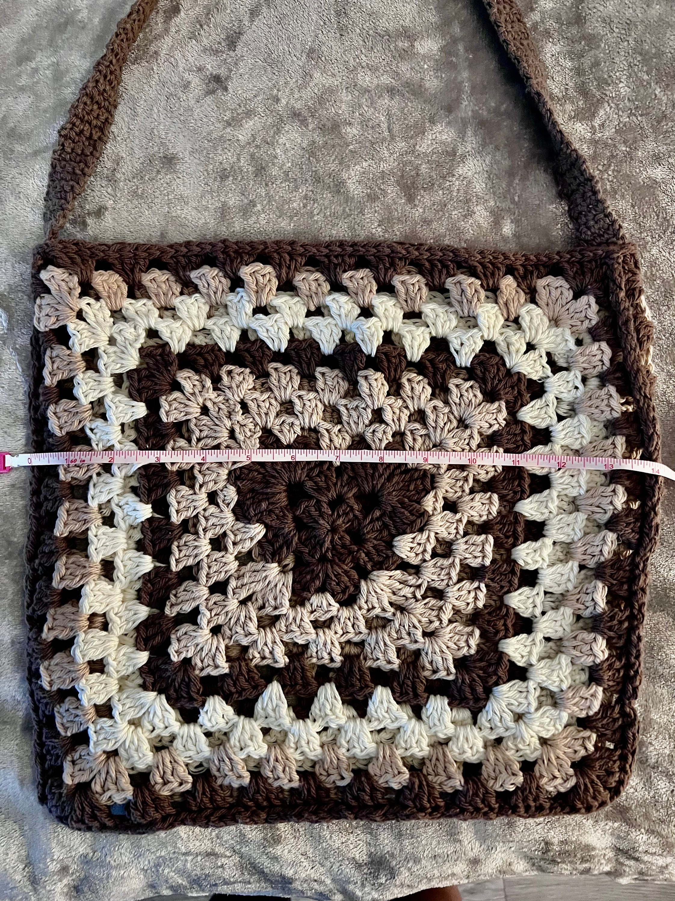 Handmade Classic Granny Square Bag/ Crossbody/shoulder Bag/ Messenger
