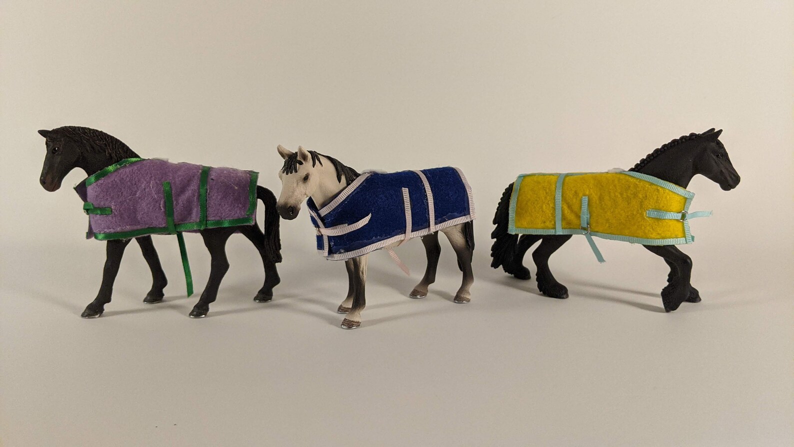 Handmade Felt and Ribbon Blankets for Schleich Horses in Etsy