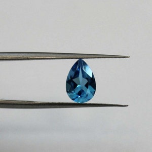 Lot von 4 Topasen aus Brasilien VVS Swiss Blue 0,75 Karat 4x3 mm