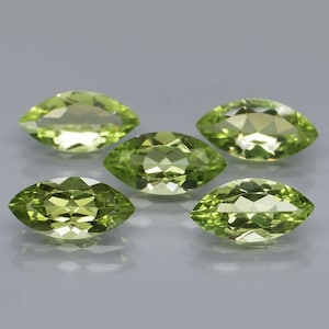 PAIRE ASSORTIE 2.70Ct ! PIERRE GEMME PÉRIDOT VERT NATUREL DU PAKISTAN