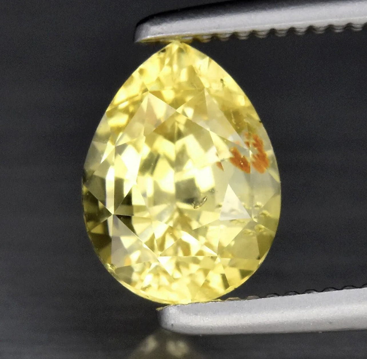 Atemberaubend !! Ceylon-Saphir VS 1,28 Karat