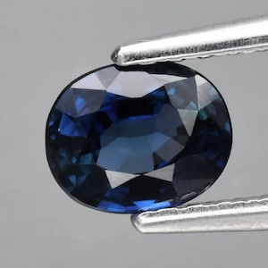 Superbo!! Zaffiro VVS dal Madagascar 0.66 carati