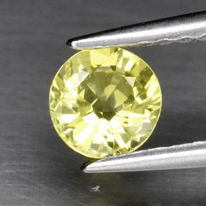 Lovely Sapphire from Madagascar VS 0.49 carat GRA Certified