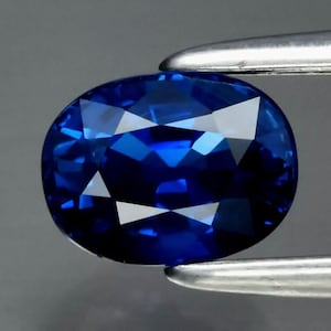 Certified GIA Nigerian Sapphire VVS 0.74 carat