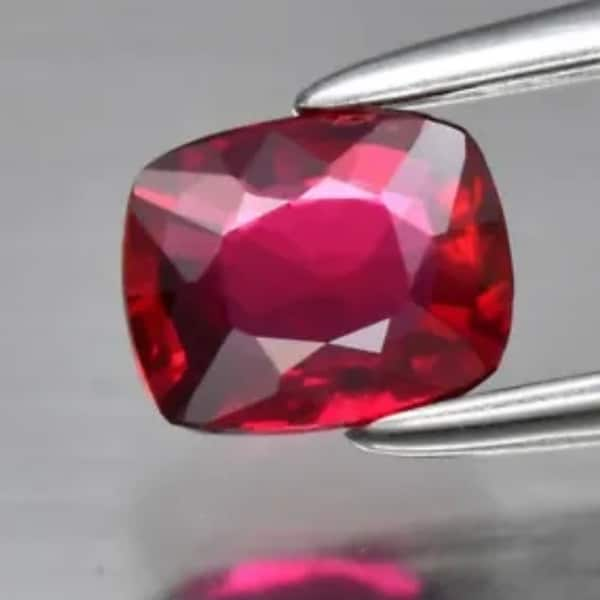 Superbe Rubis du Mozambique VS 0.38 carat sans chauffe !