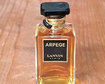 Een zeldzame en verzegelde 20 ml splashfles van Arpege van Lanvin