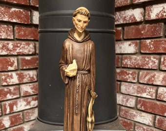 Vintage St. Francis Statue. Beautiful. A Nice Gift to Someone Special.