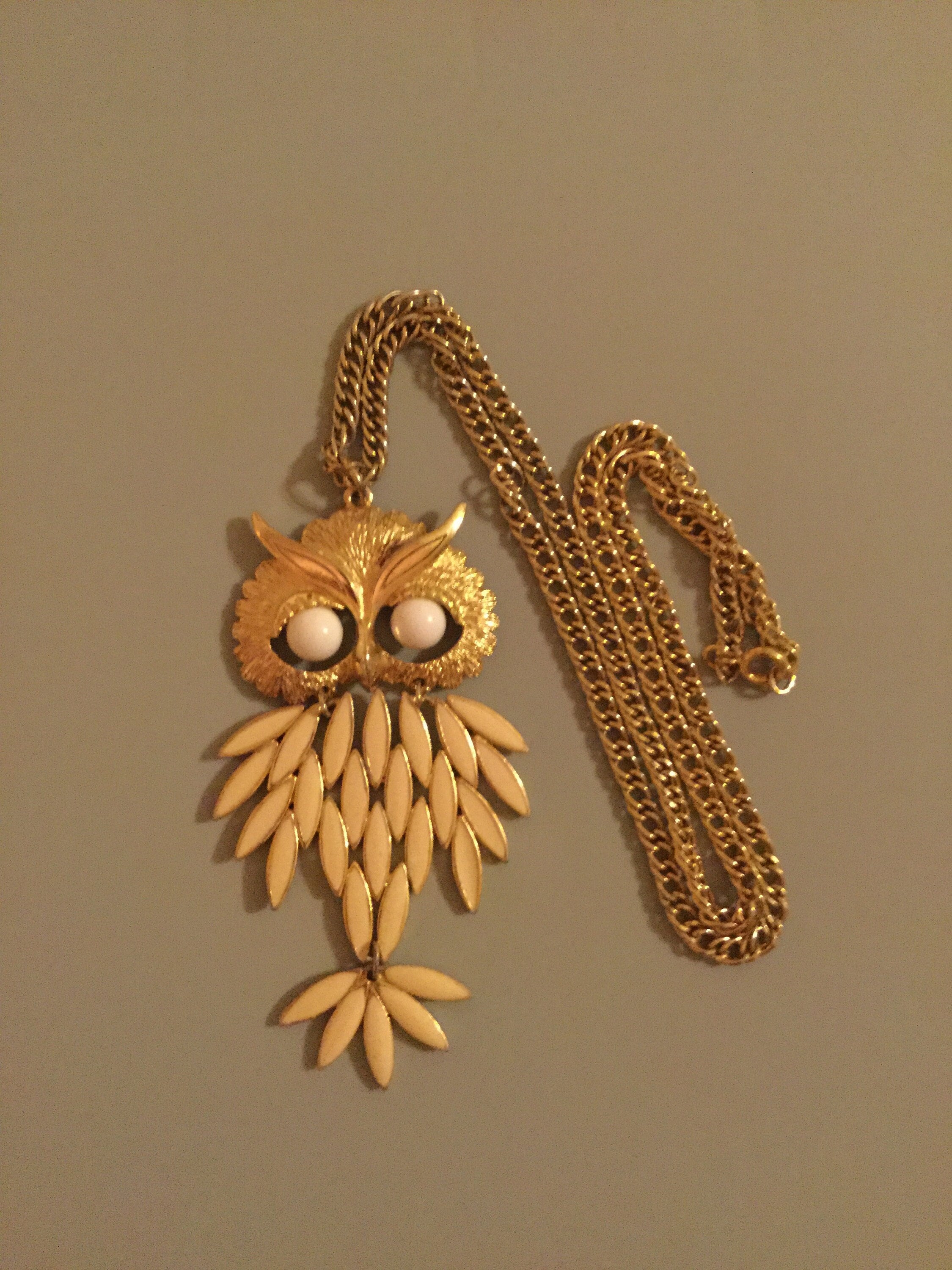 Vintage Owl Necklace. Has a Cute and Beautiful Style. A Nice Gift to Someone Special. Definitely an