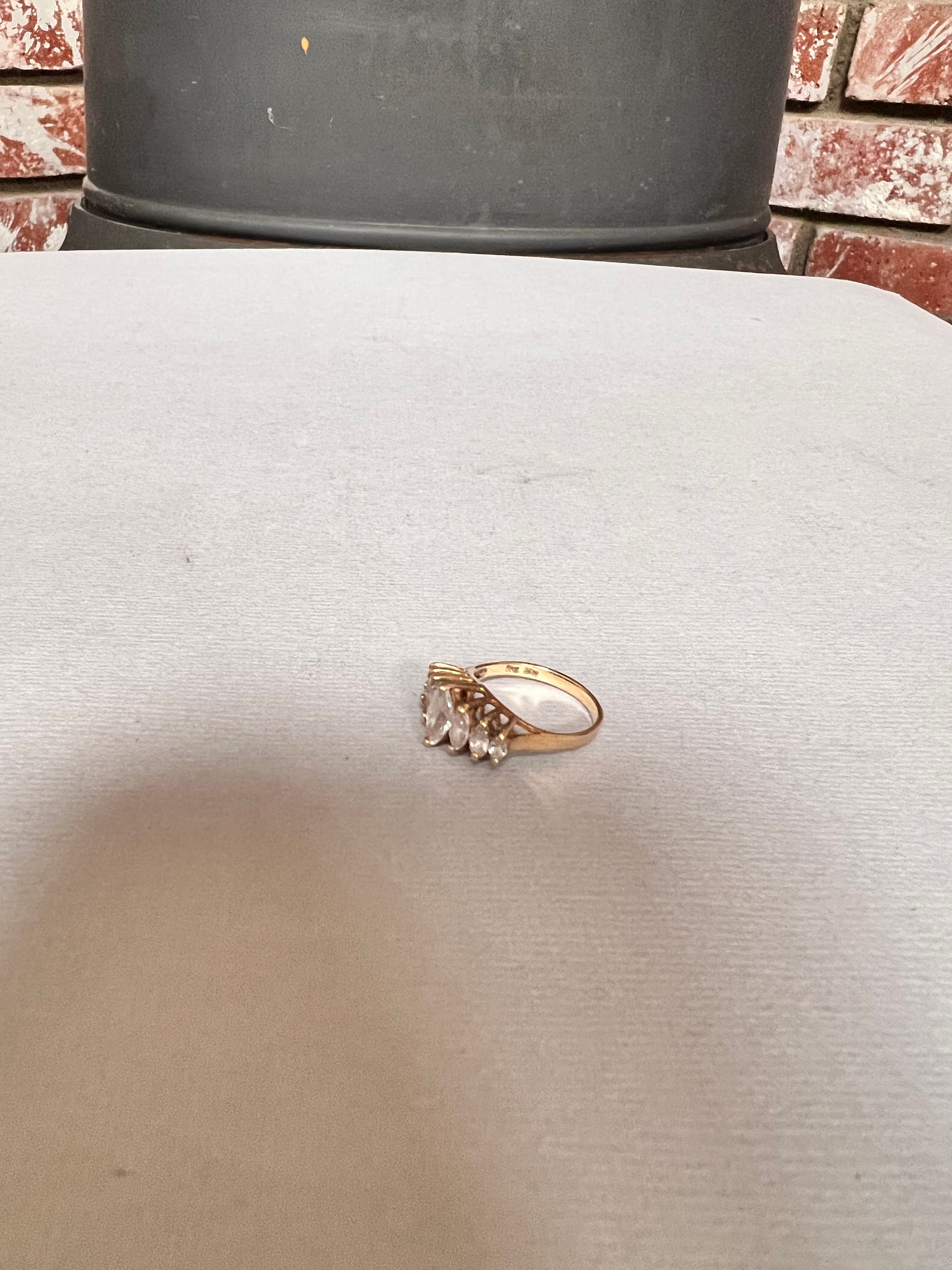 14K Solid Gold Ring With Clear Stones. Stones Not Diamonds