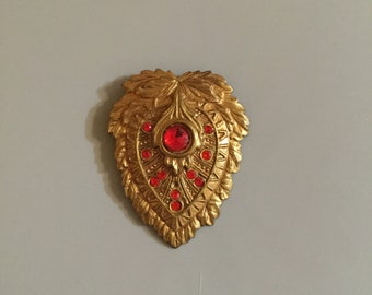 Vintage Rhinestone Shoe Clip/Scarf Clip. Has Beautiful Red Stones and Designs.