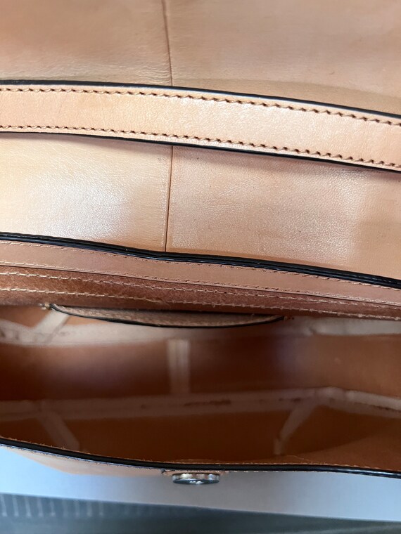 Vintage Leather Handbag/Shoulder Bag/Purse. Has a… - image 6