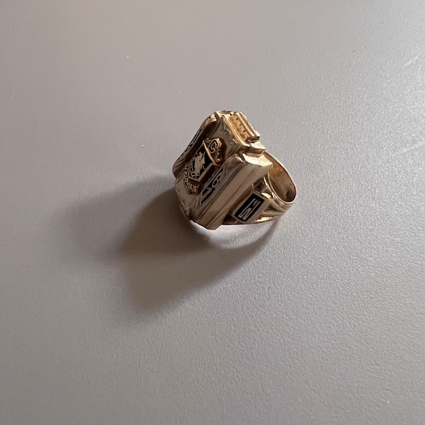 Class Ring - Etsy