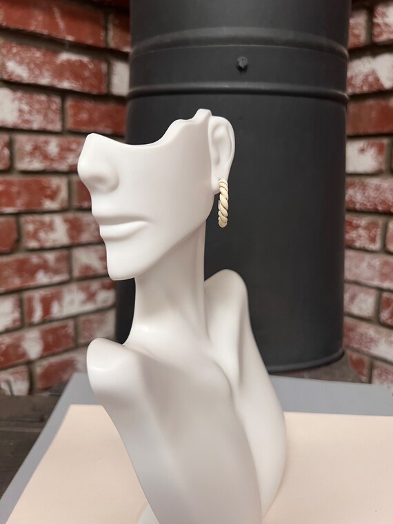 Vintage Hoop Earrings with 14K Gold Swirl. Not Su… - image 6