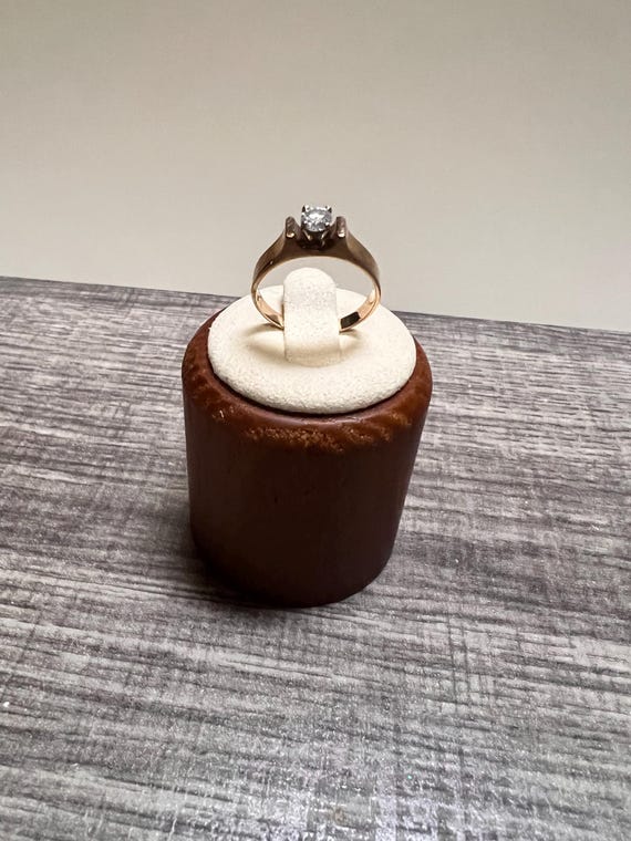 14K Solid Gold Solitaire Diamond Ring. Great addi… - image 10