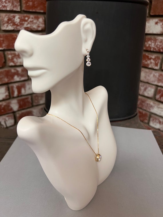 14K Solid Gold Dangling Earrings with Beautiful C… - image 3