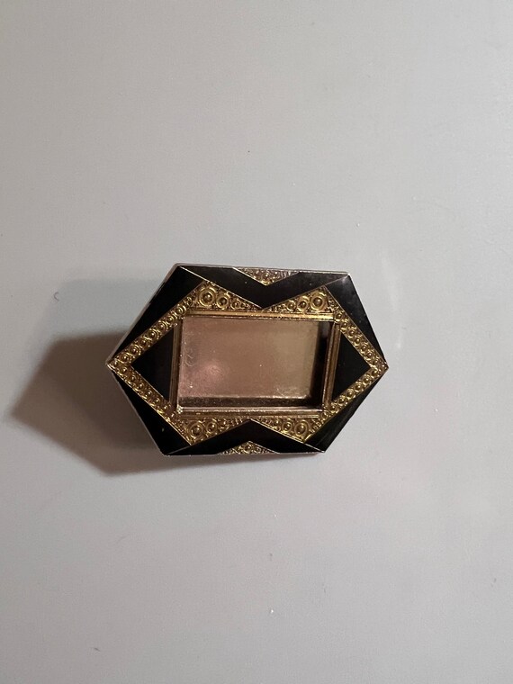 Vintage Picture Frame Brooch/Pin. Has Beautiful A… - image 2