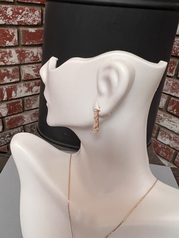 14K Solid Gold Dangling Earrings with Beautiful C… - image 5