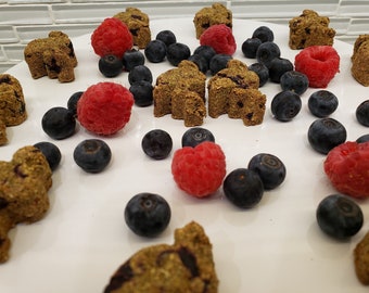 Raspberry & Blueberry Flamingo Treats for Rabbits