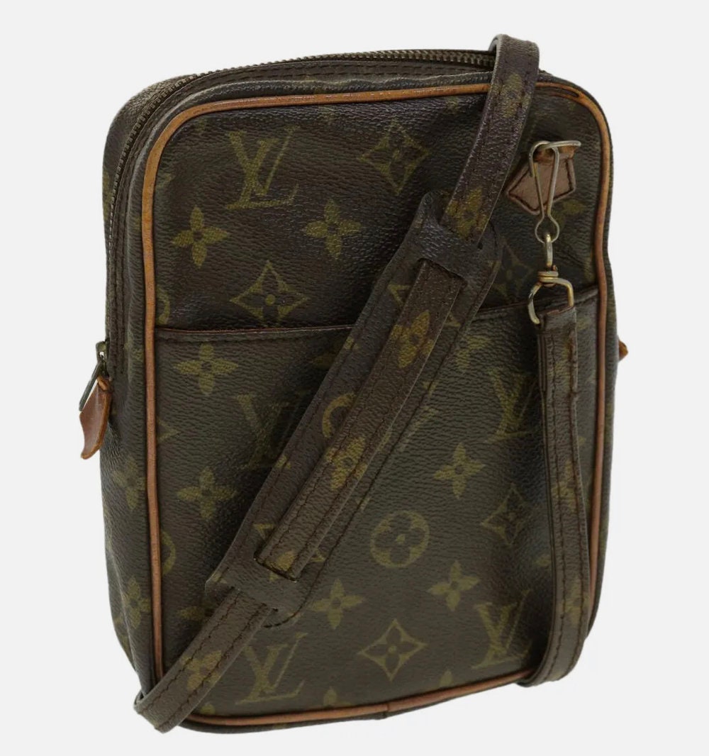 Louis Vuitton Monogram Mini  Crossbody Bag 119lv48