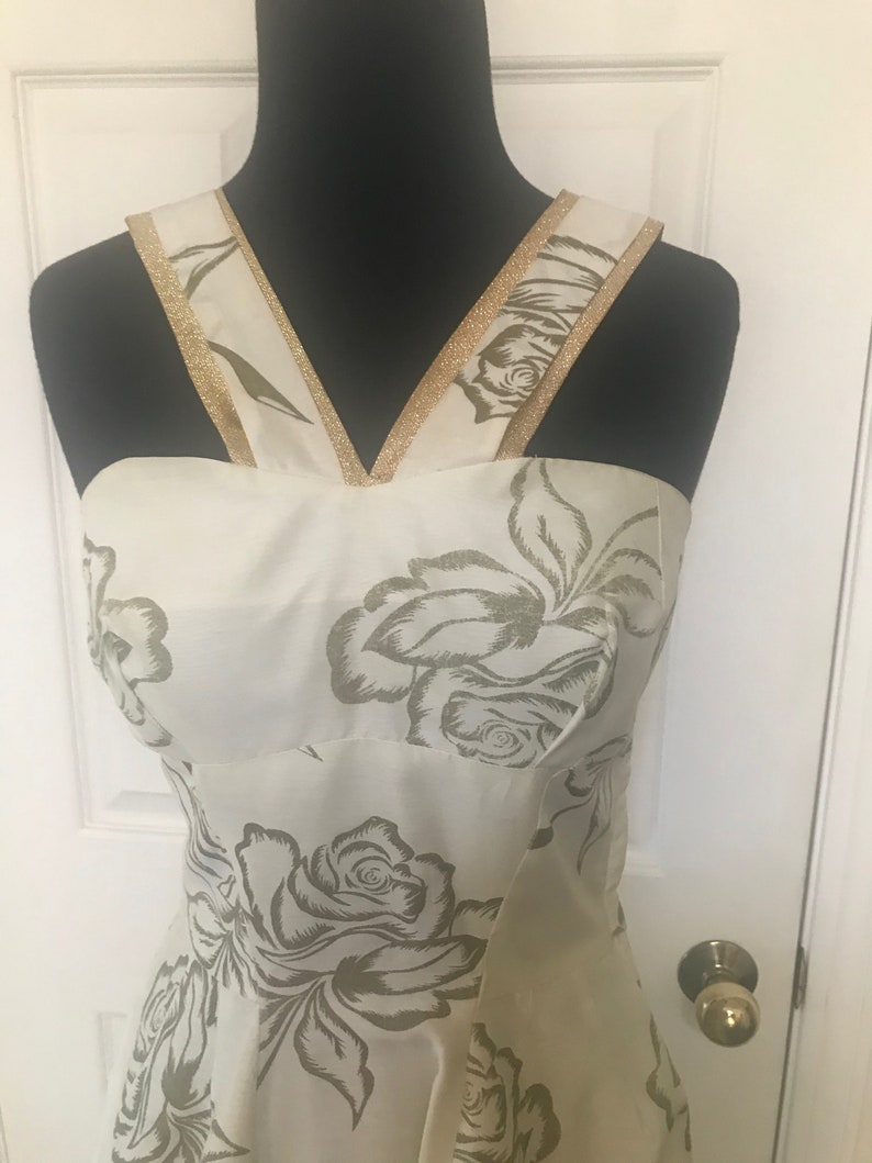Vintage 50's rose print bombshell dress with metallic gold painted roses. image 5