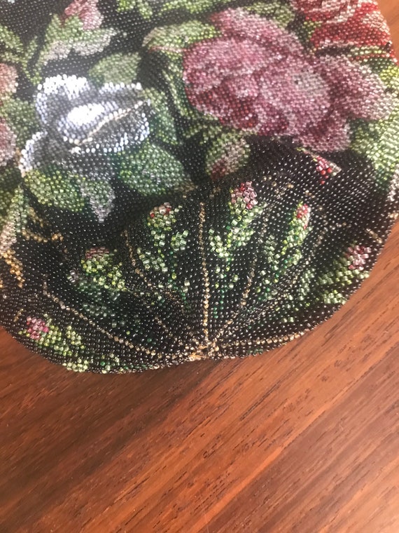 Very old beaded purse with beautiful rich colored… - image 3