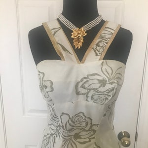 Vintage 50's rose print bombshell dress with metallic gold painted roses. image 9