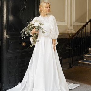 Romantic Pleated Ruffle Layered Oversized Bridal Cape with Tulle Puff Sleeves : The Ultimate Wedding Mesh Jacket and Evening Top Cover-Up image 5