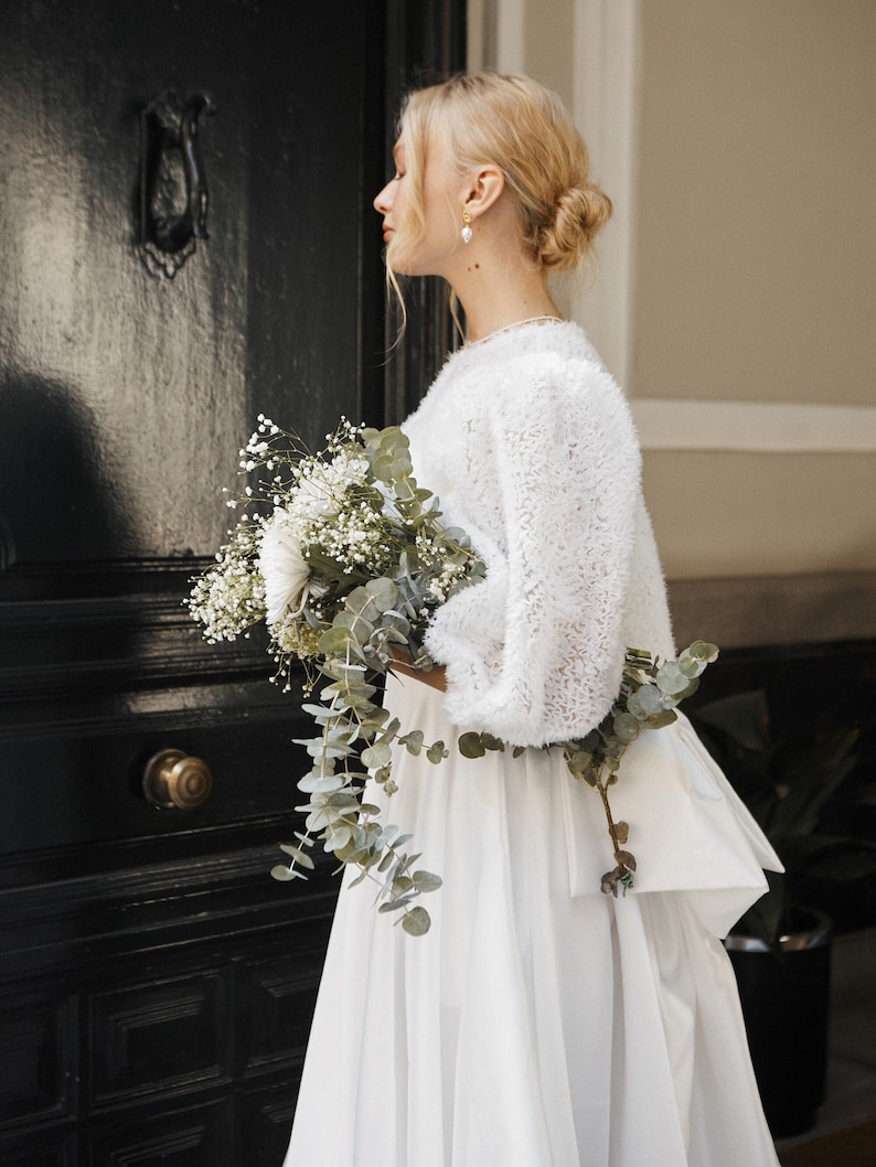 Romantic Pleated Ruffle Layered Oversized Bridal Cape with Tulle Puff Sleeves : The Ultimate Wedding Mesh Jacket and Evening Top Cover-Up image 6