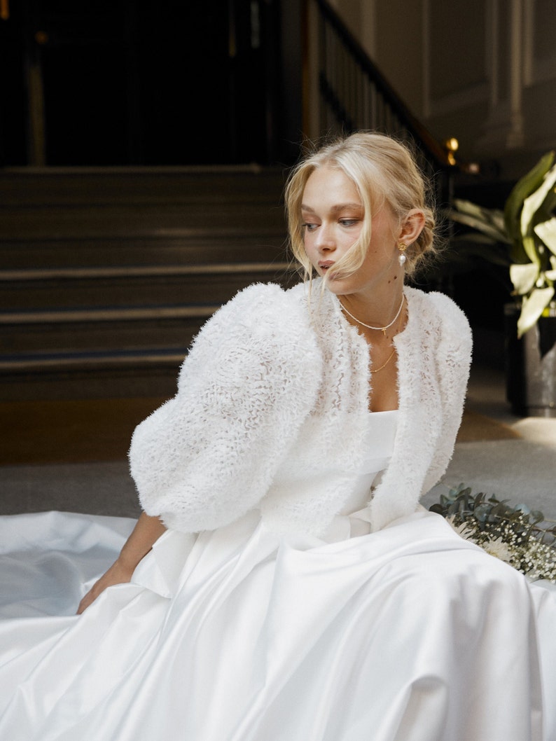 Romantic Pleated Ruffle Layered Oversized Bridal Cape with Tulle Puff Sleeves : The Ultimate Wedding Mesh Jacket and Evening Top Cover-Up image 9