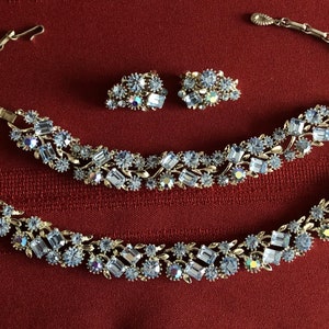 1950s Lisner Necklace, Bracelet, Earring Set, Light Sapphire