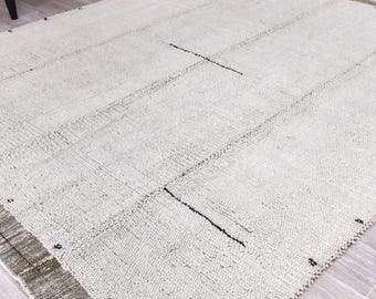 Handmade Wool Kilim Rug: Oversize 8x10, Soft Ethnic Carpet from Anatolia | Jute Kilim Rug - Custom Size and Washable